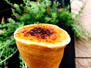 CREPE STAND HONEY
